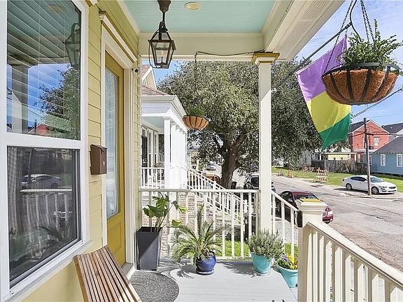 2nd image of 3737B Clara St #B