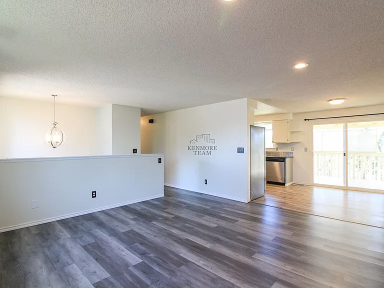 1610 Teal Ct — Photo 4