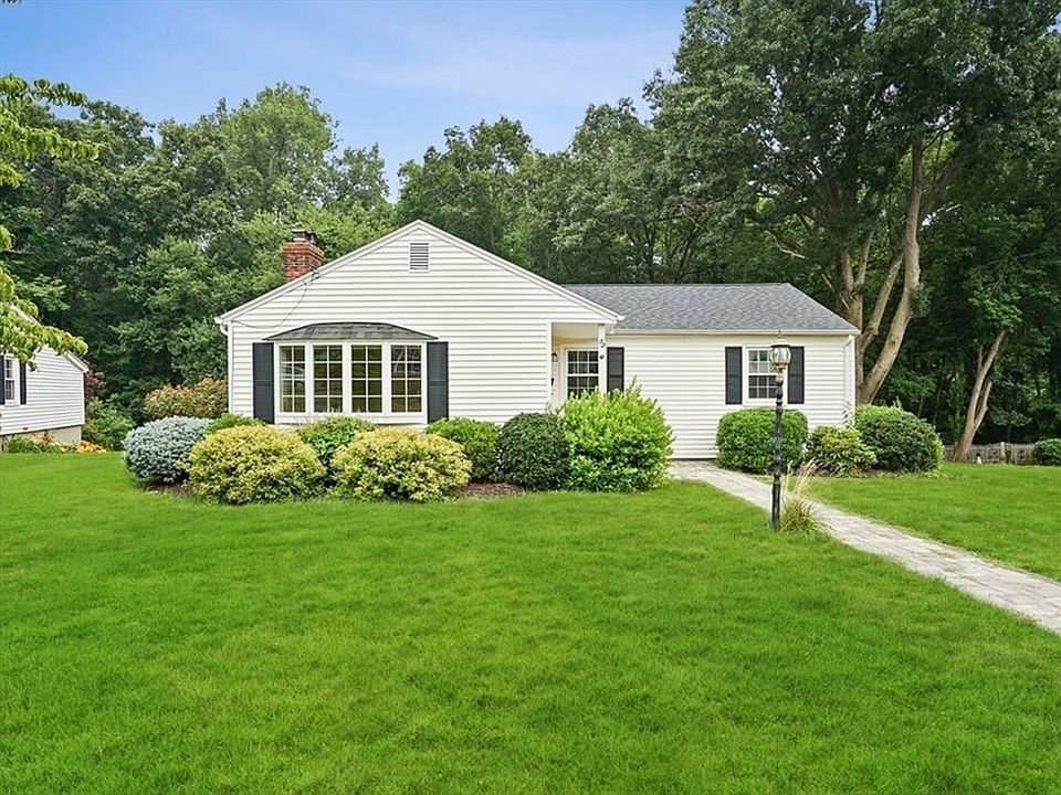 1st image of 52 Cecile Dr