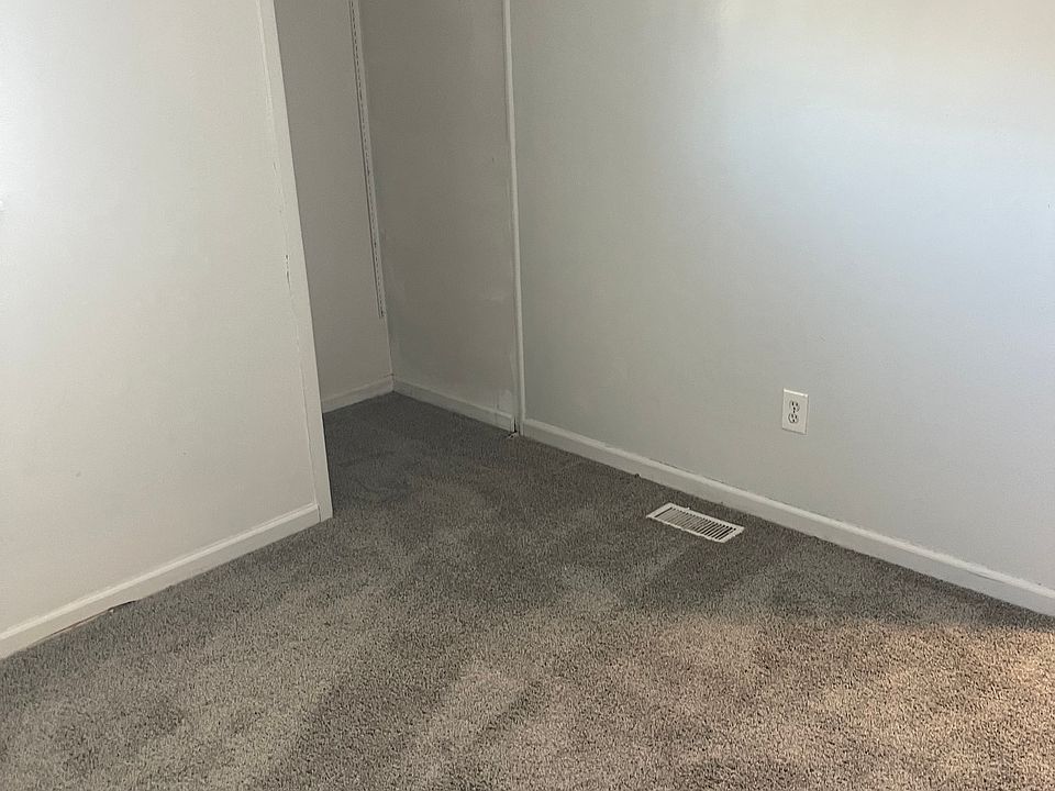 1st image of 95 E Rowland Ave