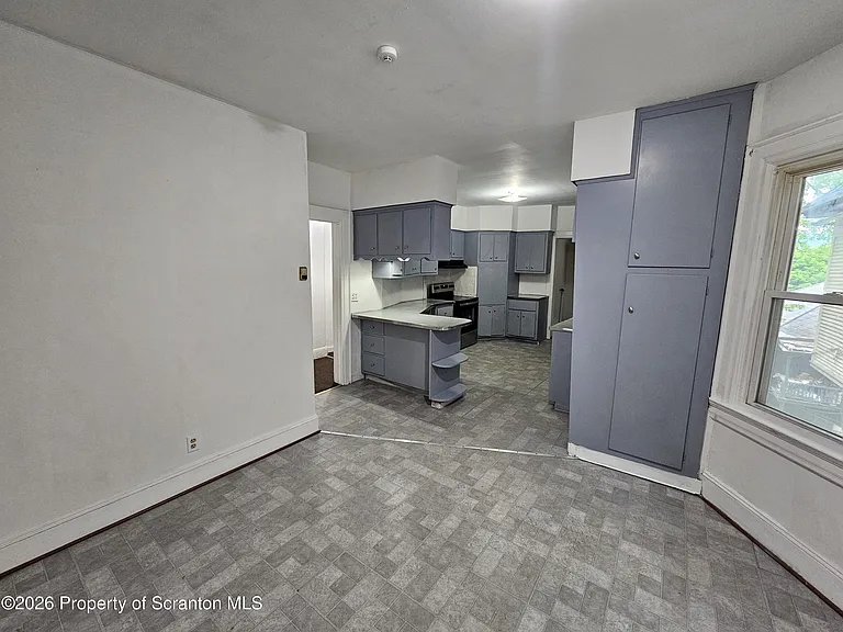 805 Monroe Ave #3 — Photo 5