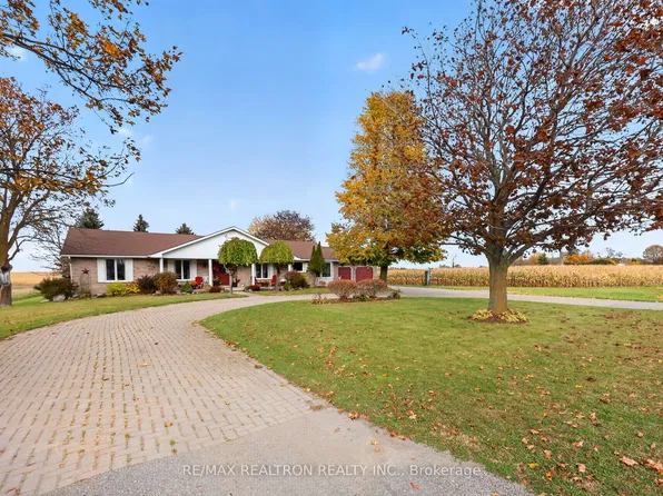 2108 Innisfil Beach Rd, Innisfil, ON L9S 4B9