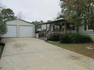 561 Kingwood Dr, Trinity, TX 75862