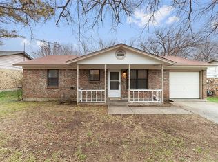 1417 Roberts Ave, Cleburne, TX 76033