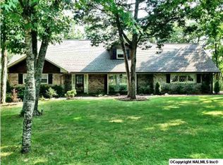 2213 Apache Dr NW, Huntsville, AL 35810