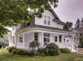 906 Selden Rd, Iron River, MI 49935