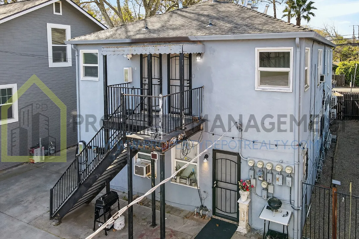 Building Photo - 2519 Freeport Blvd #4