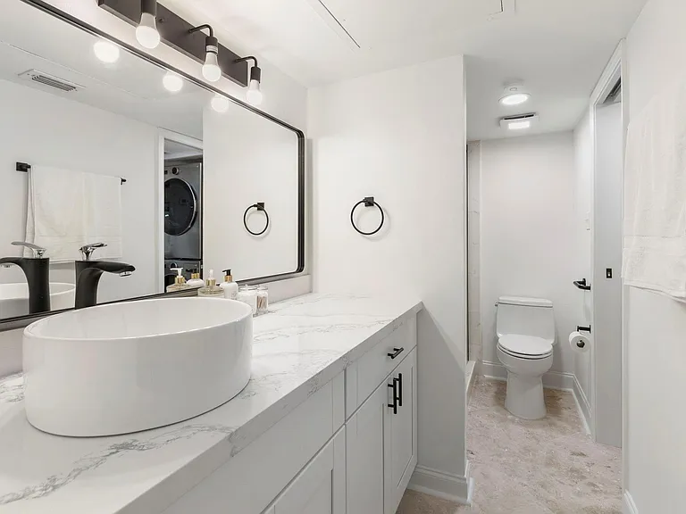 2750 Holly Hall St #1111 — Photo 10