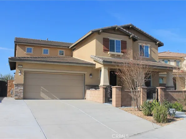 5685 Goldfinch Ct, Jurupa Valley, CA 91752