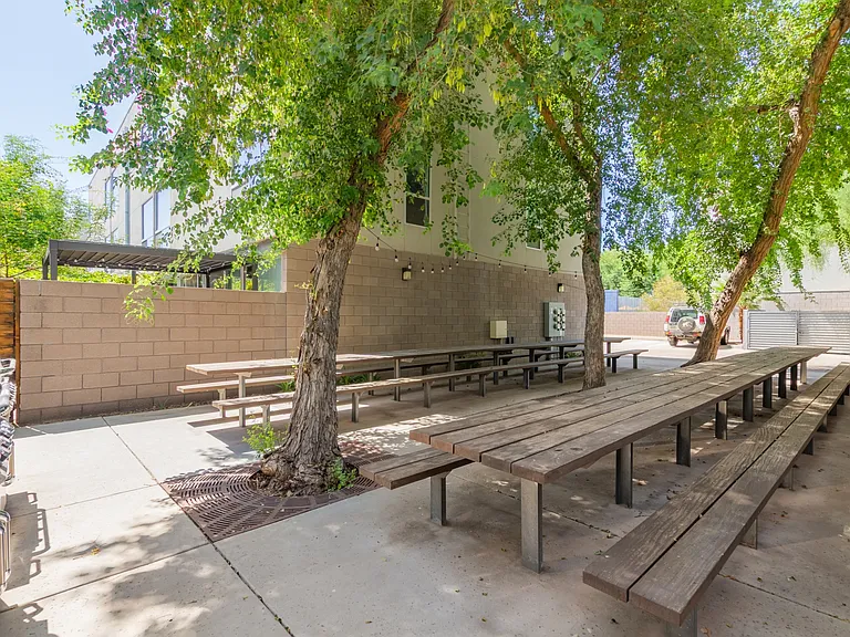 727 E Portland St #3 — Photo 23