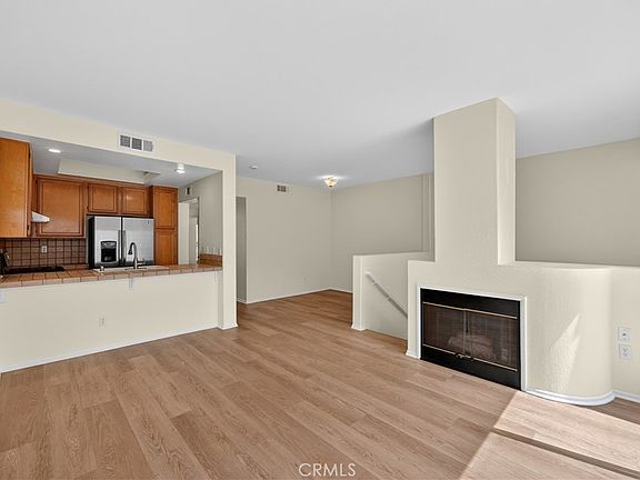 3rd image of 1040 S San Marino Way