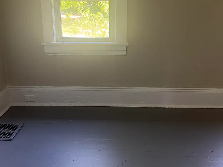 1719 Orange Ave NW — Photo 10