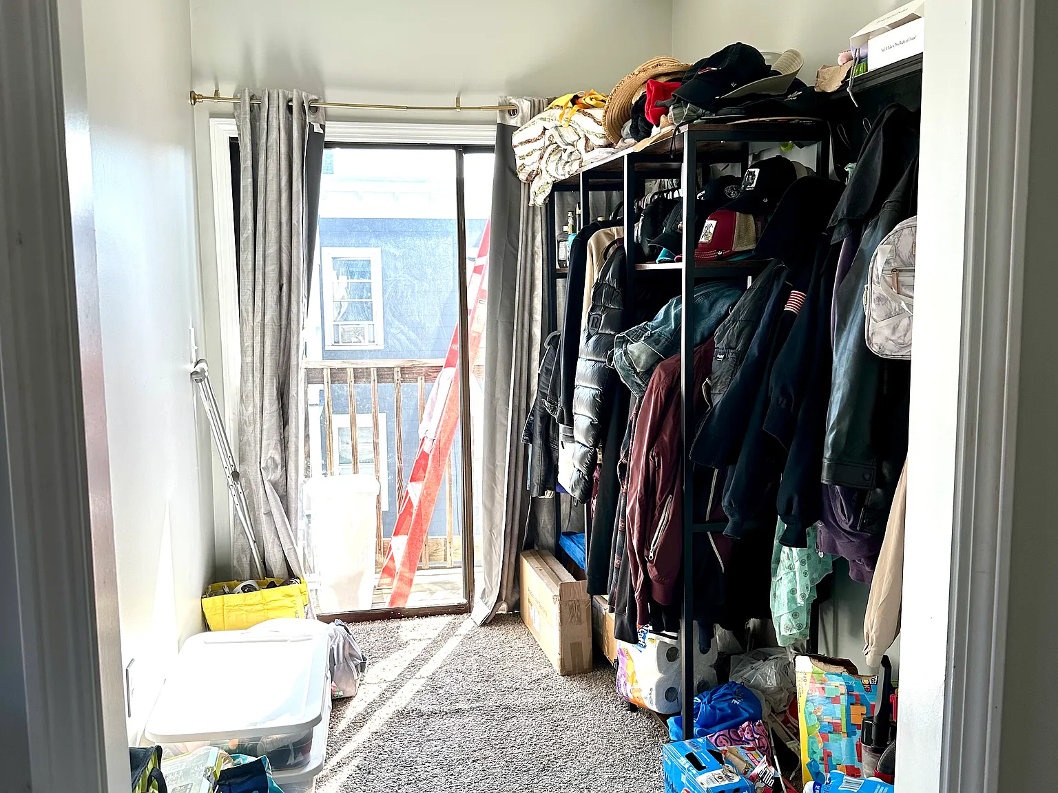 2 bed, 1300 sqft, $2,300 — Photo 4
