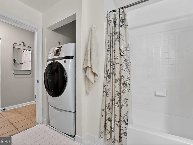 23 Pierside Dr #215 — Photo 25
