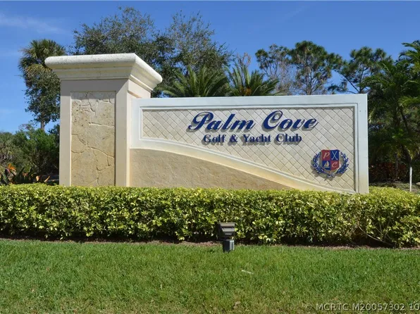 33 SW Palm Cove Dr, Palm City, FL 34990