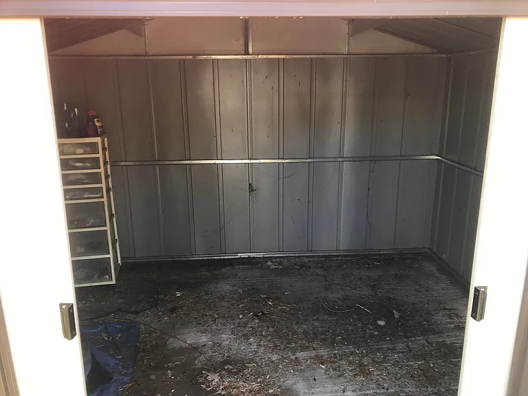 1221 Eastwood Ave — Photo 18
