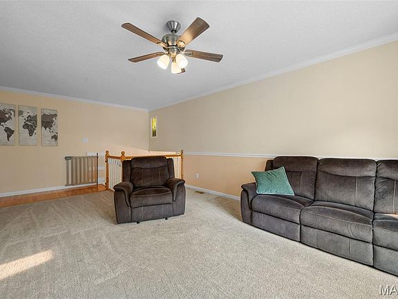 4th image of 2323 Hempline Ct