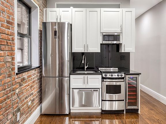5th image of 264 W 25th St #4W