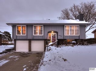 6805 S 81st St, Ralston, NE 68127
