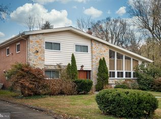1026 Stanford Dr, Wynnewood, PA 19096