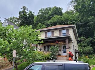 245 E 4th St, Lewistown, PA 17044