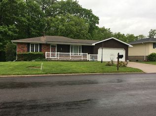 408 Illini Dr, East Peoria, IL 61611