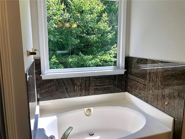 2102 Chatou Pl NW — Photo 19