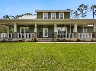 3174 Pineview Dr, Milton, FL 32583