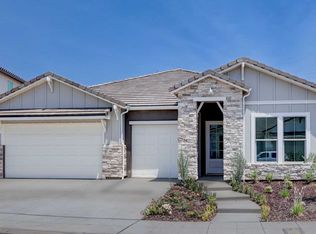 2608 N Black Oak Dr, Fresno, CA 93727