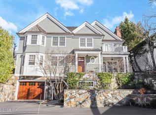 53 Locust St #1, Greenwich, CT 06830