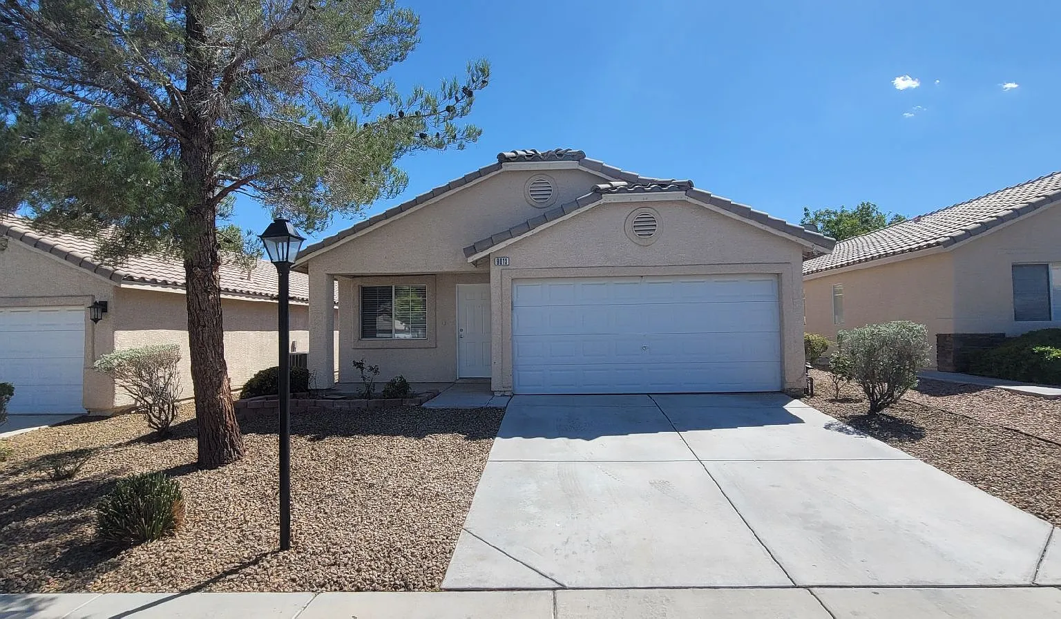 9013 Crooked Shell Ave - 3 Bed 2 Bath 1305 SQFT — Photo 1