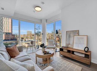 664 Spadina Ave #507, Toronto, ON M5S 2H8