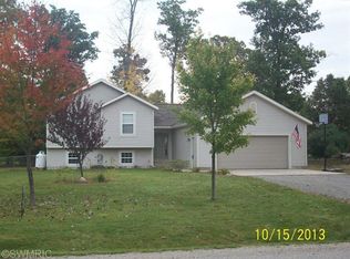 530 S Mill Iron Rd, Muskegon, MI 49442