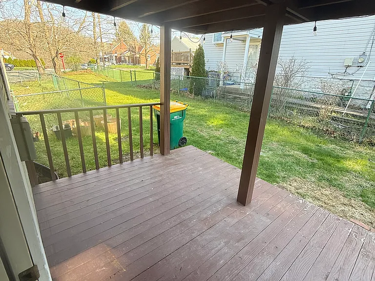 903 Chester Ave #1 — Photo 8