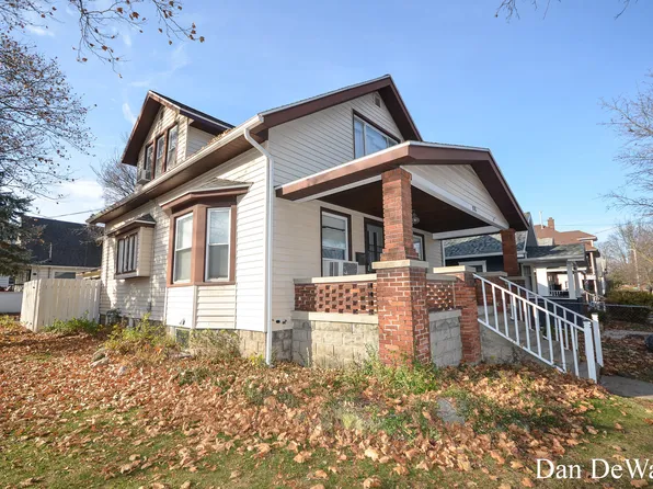 935 Jennette Ave NW, Grand Rapids, MI 49504