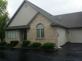 103 Saint Martin Dr, Perrysburg, OH 43551