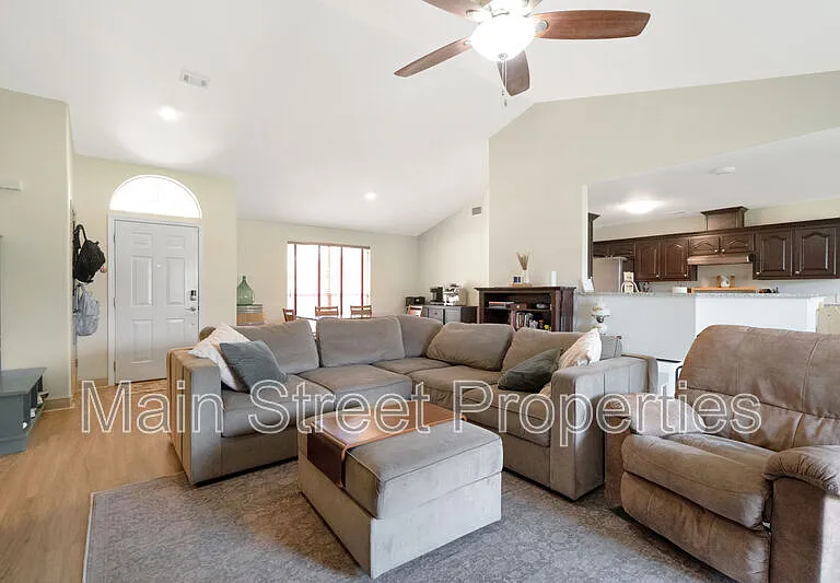 3312 Pitcher Plant Cir — Photo 4
