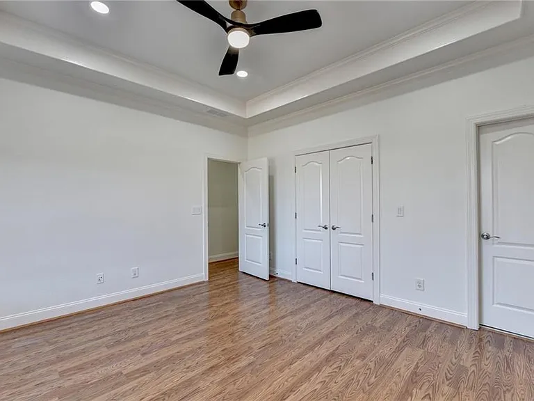 7970 Saint Marlo Fairway Dr — Photo 30