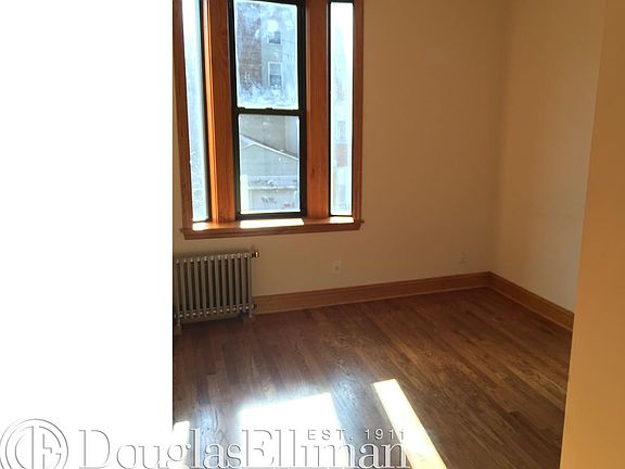 4th image of 3106 38th St #5