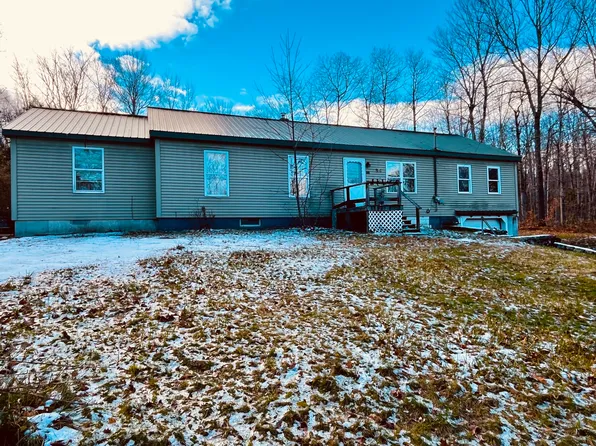 516 Greenwood Road, Norway, ME 04268
