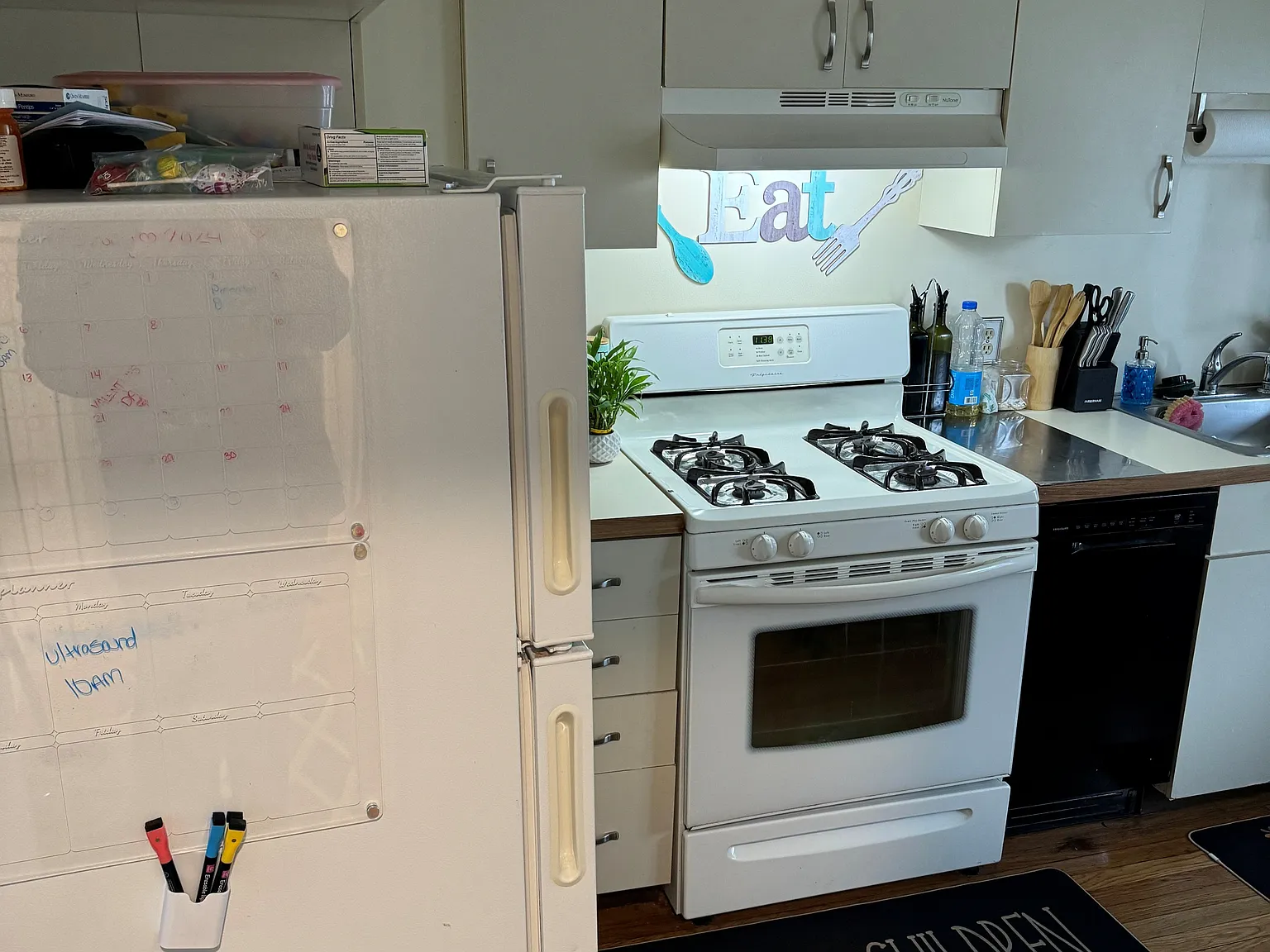 1 bed, 800 sqft, $1,800 — Photo 2