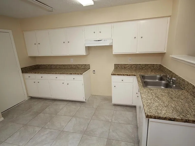 24002 Silversmith Ln — Photo 23