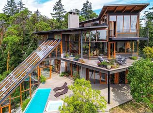 122 Jasper Rd, Saltspring Island, BC V8K2X8