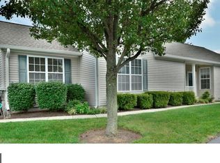 410 Hunting Card Ln, Glen Mills, PA 19342