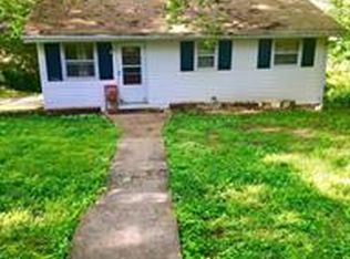13402 E Sunrise Lake Rd, De Soto, MO 63020