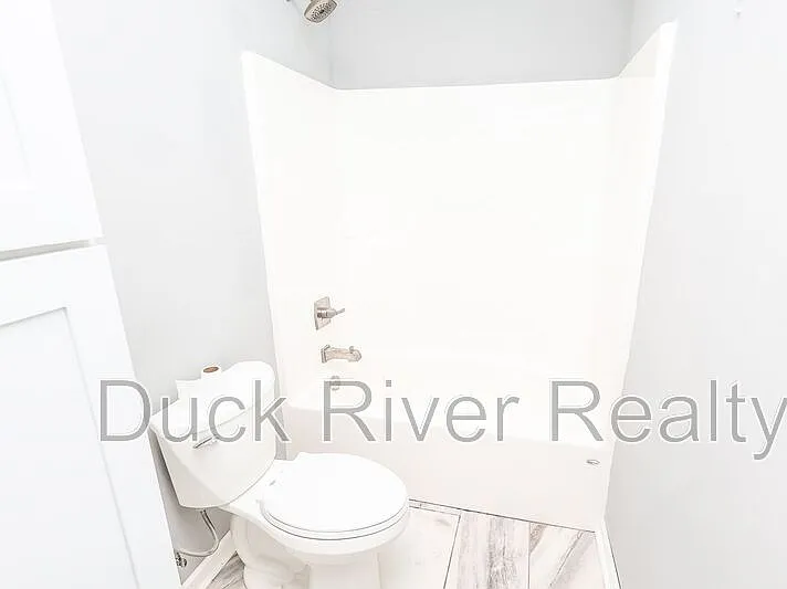 130 Westover Dr — Photo 6