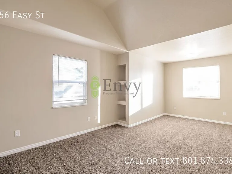 856 Easy St — Photo 10