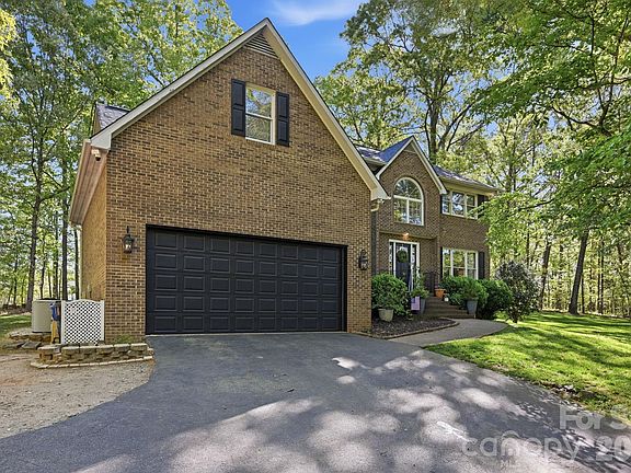3rd image of 7319 Gilead Rd