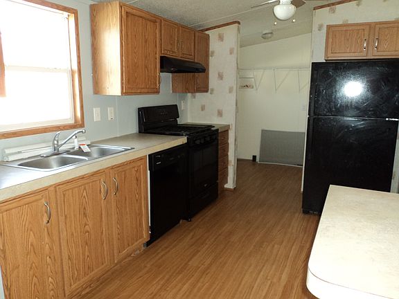 3rd image of 108 Ashley Dr