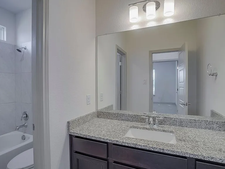 5616 Monrovia Ln — Photo 18